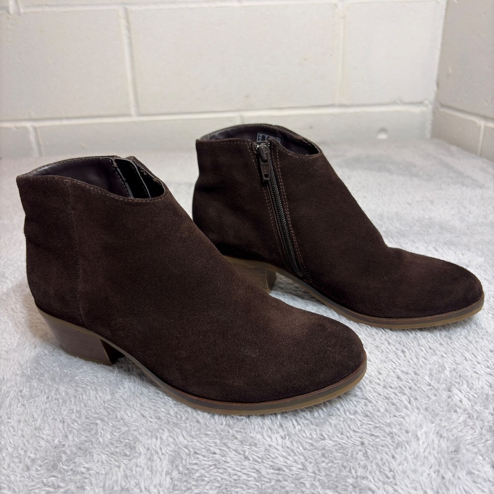 Clarks Ankle Boots Women 7 M Brown Suede Block Heel Side Zip Booties 26146246